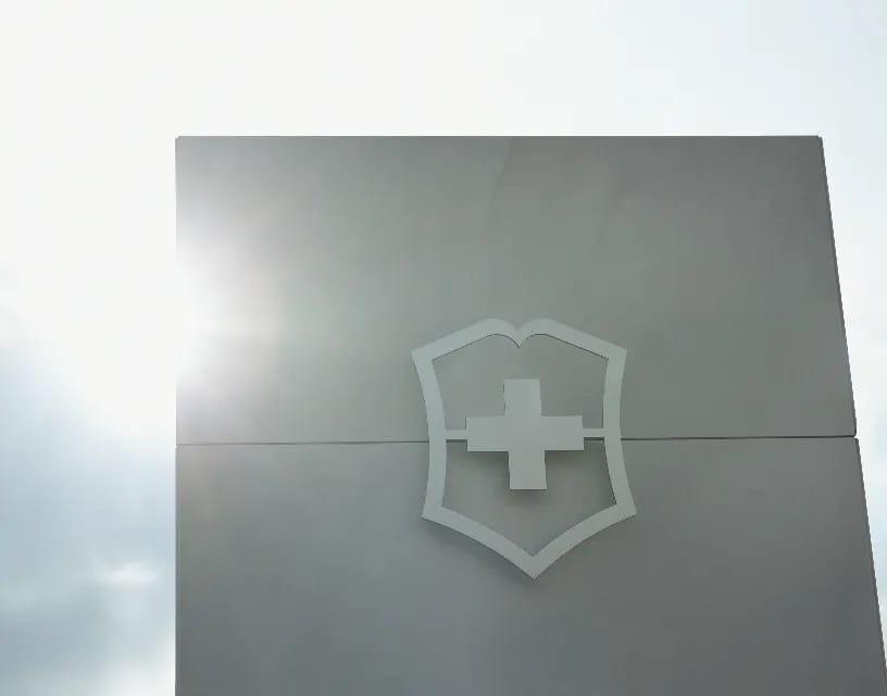 Victorinox share image