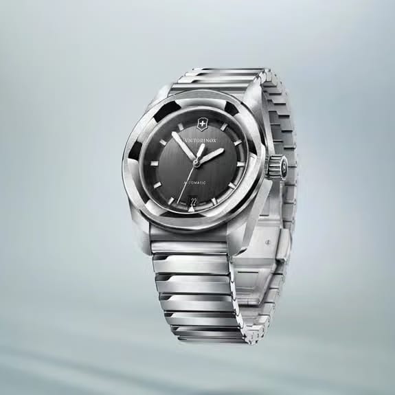 Victorinox image 5