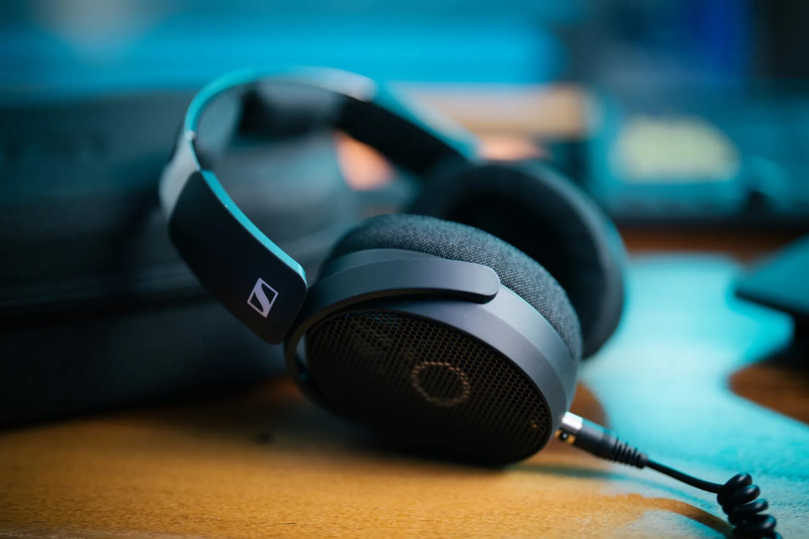 Sennheiser image 5