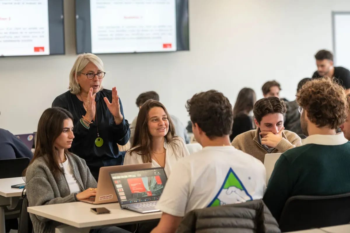 Emlyon Business School image 5